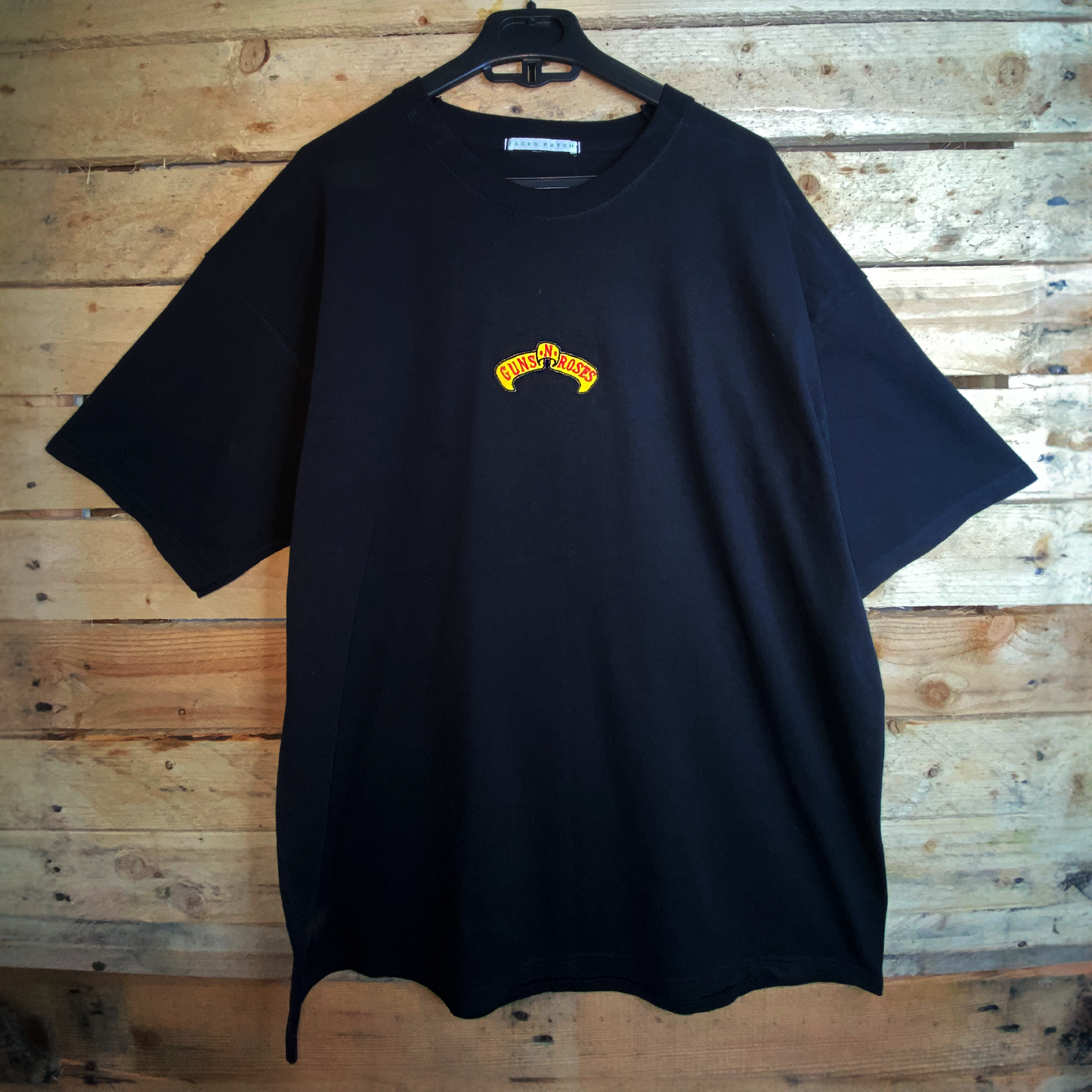 GUNS N ROSES (Black Tee)
